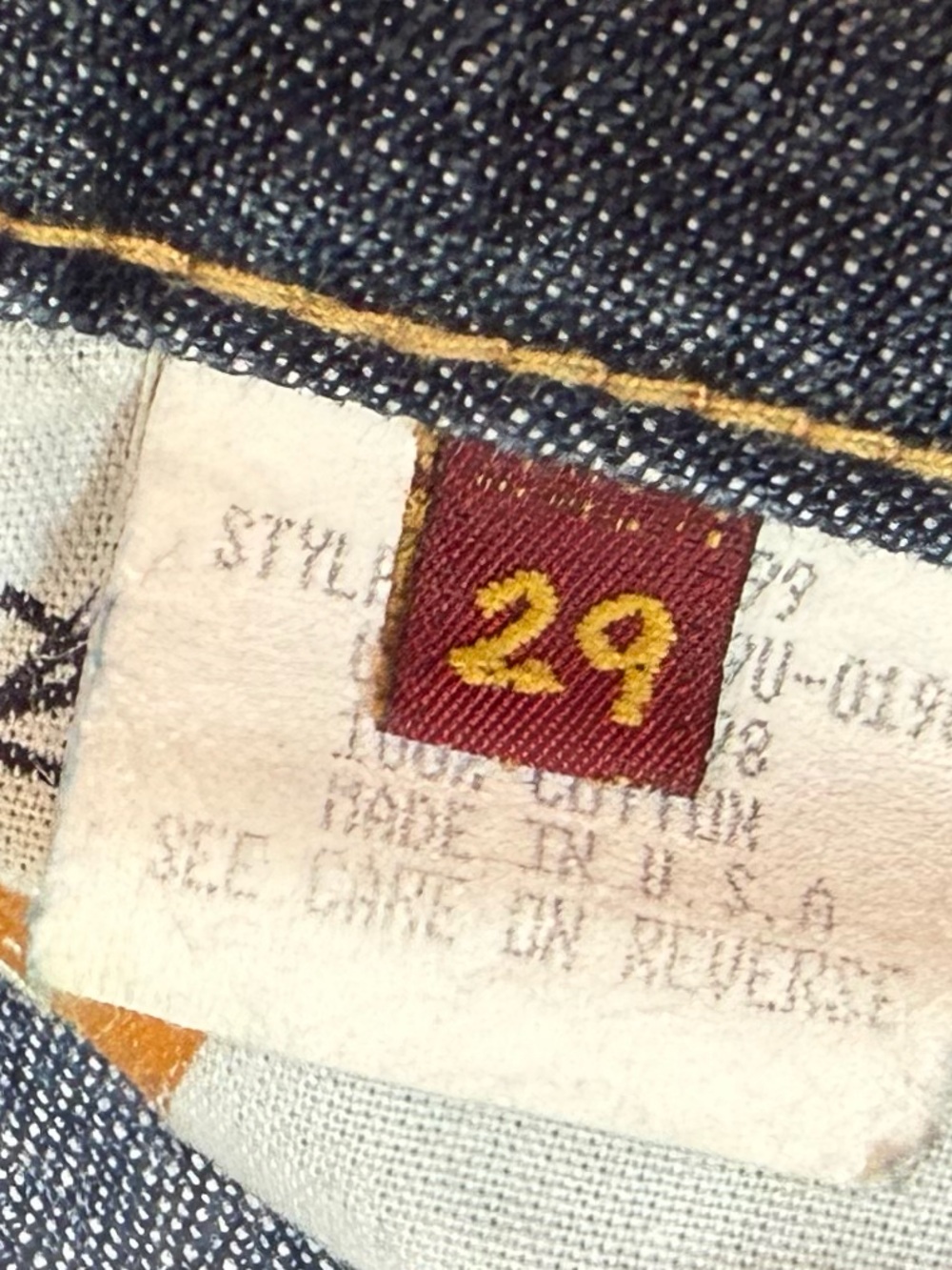 7 For All Mankind Dark Blue Bootcut Jeans with Signature Pocket Stitching Size 2 - Picture 5 of 7
